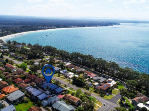 A Tropical Oasis with Views Over Jervis Bay 100m to Orion Beach, Vincentia